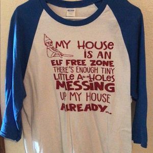 Woman’s Christmas tee shirt